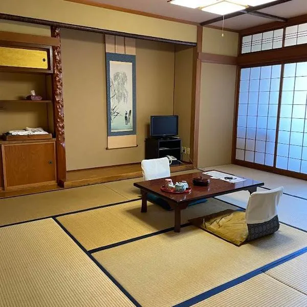 川端屋　kawabataya，位于Minamiechizen的酒店