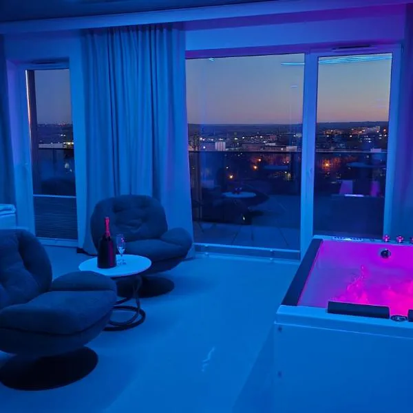 Apartament dla dwojga z jacuzzi na wyłączność，位于希维切的酒店