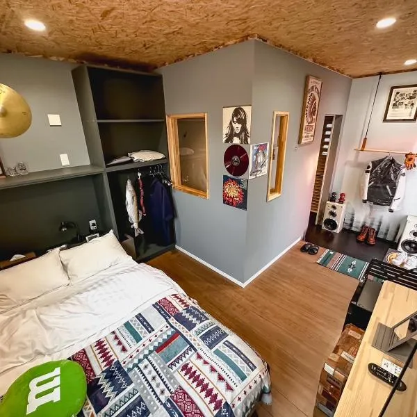 ガレージホテルBeat，位于那须盐原市的酒店