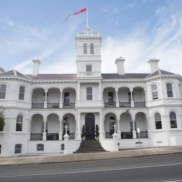 The Royal Queenscliff，位于昆斯克利夫的酒店