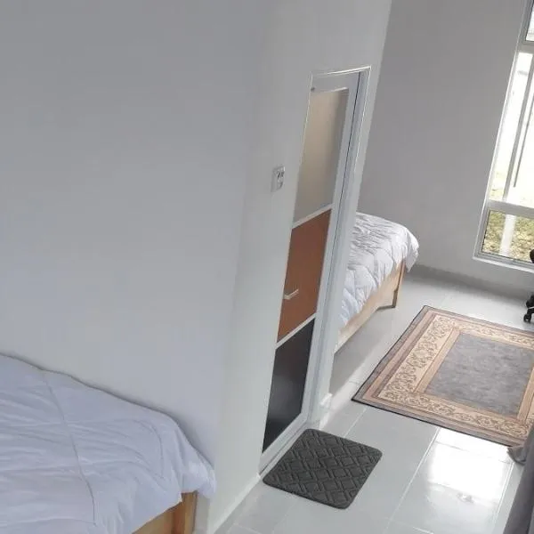 CC Roomstay Kampung Mangkuk, Terengganu，位于士兆的酒店