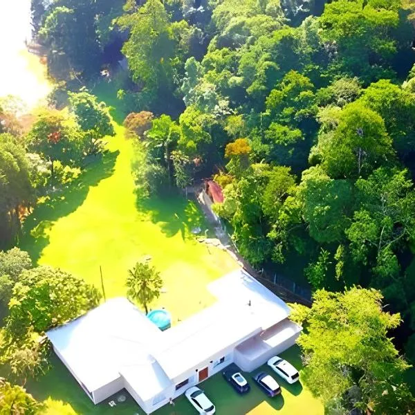 Bosque do Itaoca - Beira do Rio, Lago, Mata Nativa，位于瓜拉雷马的酒店
