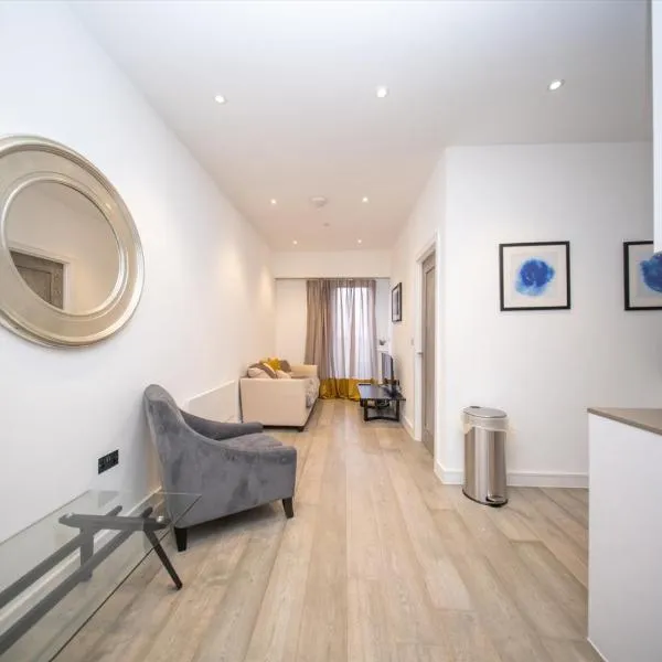 Free Parking & Gym, 1 bed - 10 min from Slough Station，位于斯劳的酒店