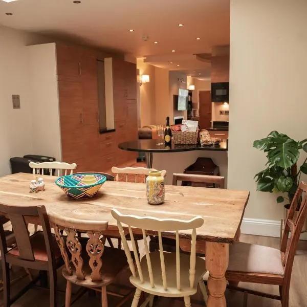 Georgian Town House, rooftop terrace, hot tub，位于南安普敦的酒店