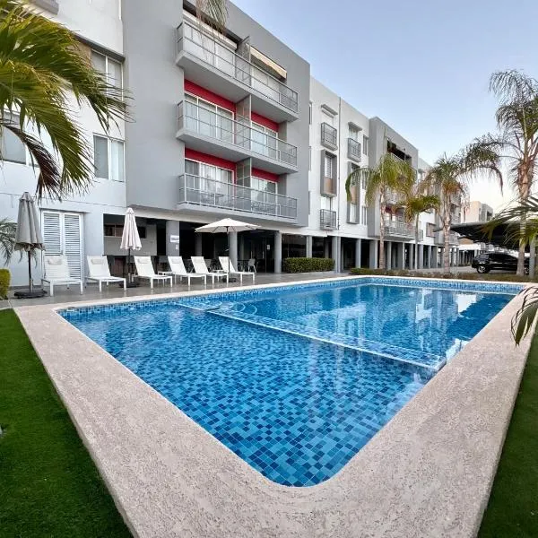 Departamento con BONITA VISTA , BALCÓN y ALBERCA !! en CERRITOS - 406 A -,位于马萨特兰的酒店