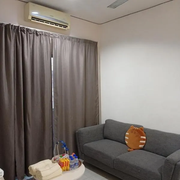 Teratak RIZQ，位于Kota Samarahan的酒店