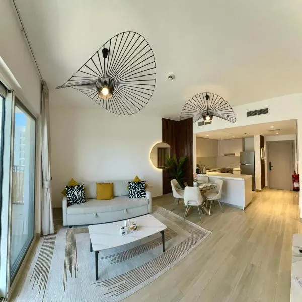 Stunning 2 bedroom, 4beds in Yas Island ! 6 guests，位于阿布扎比的酒店