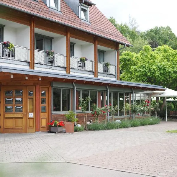 Landhotel Waldheim，位于普利耶扎乌森的酒店