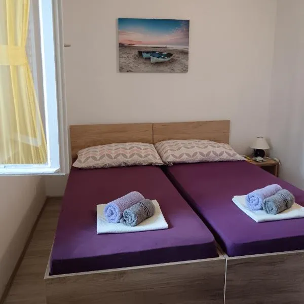 Studio apartment Dragana，位于索布拉的酒店