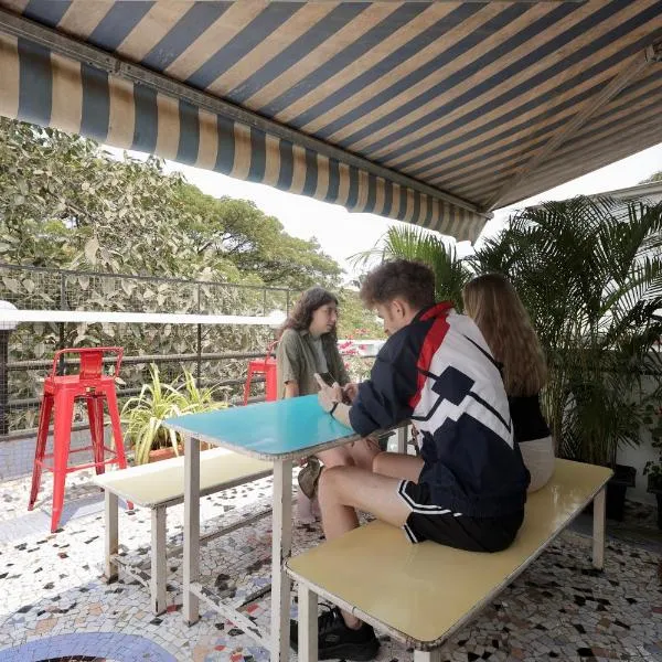 Locomo Mini - 9 mins from airport，位于孟买的酒店