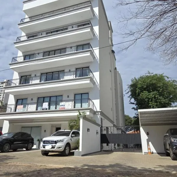 Edificio Emperador，位于亚松森的酒店