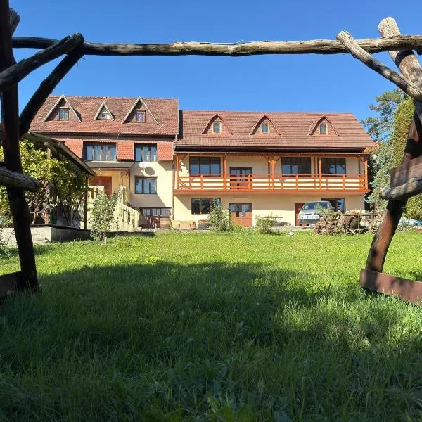 Pensiunea Nóra's Garden，位于Brîncoveneşti的酒店