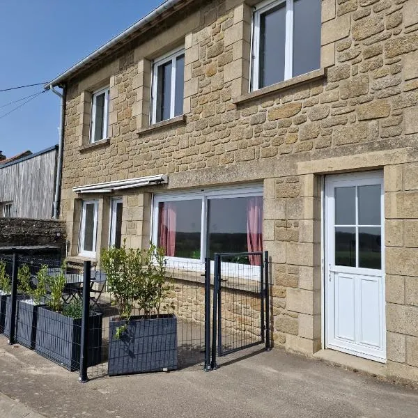 Maison de ville à saint coulomb，位于圣库隆的酒店