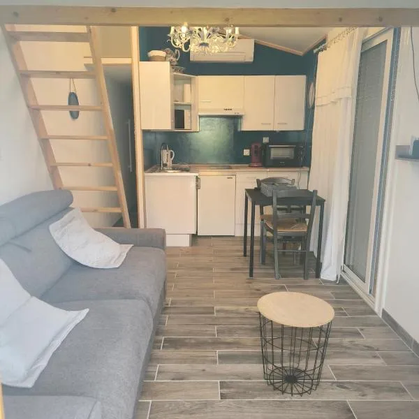 Logement 2 personnes，位于莫里埃莱阿维尼翁的酒店