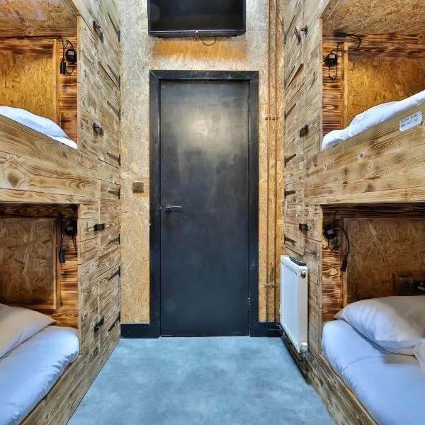 Studio 95 Hostel，位于斯旺西的酒店
