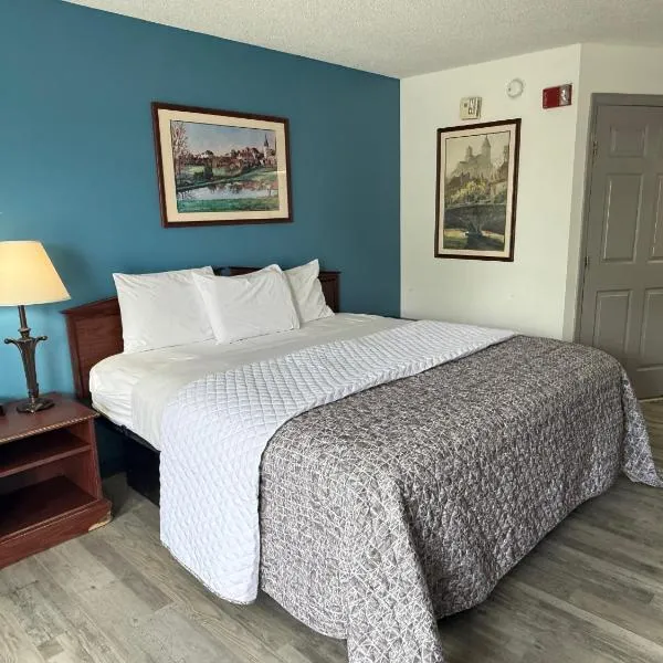 Brentwood Inn & Suites，位于罗阿诺克拉皮兹的酒店