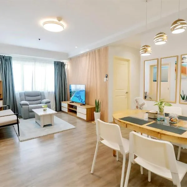 Cozy 2-Bedroom at South of Market SOMA BGC near SM Aura, Market! Market! & Bonifacio High Street，位于马尼拉的酒店