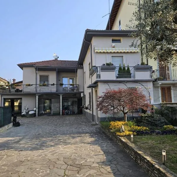 da Romy Holiday House，位于莫佐的酒店