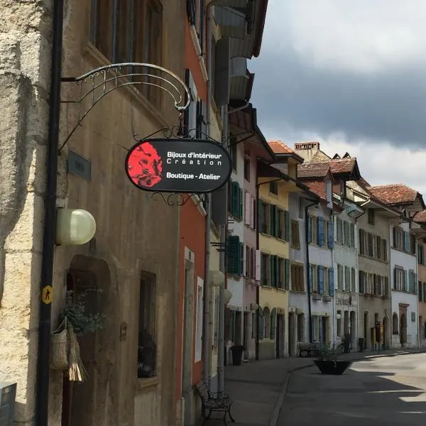 Au Bourg，位于Le Landeron的酒店
