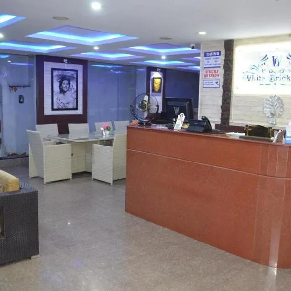 White Bricks Inn，位于班加罗尔的酒店