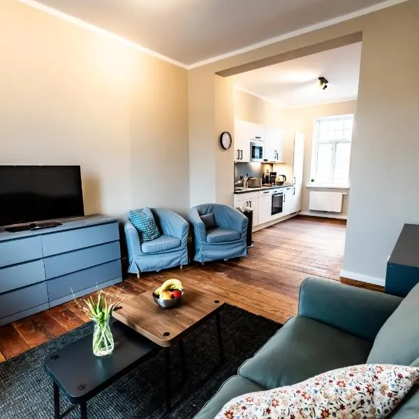 5 - mega saniertes Apartment im Dankmalschutz - nur kurze Zeit verfügbar，位于布伦斯比特尔的酒店