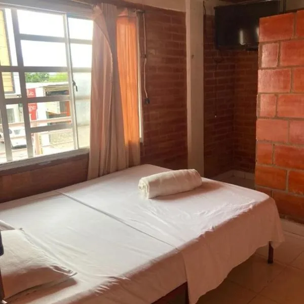 Hotel y restaurante juanchito，位于皮塔利托的酒店