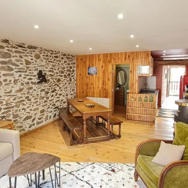 La Frisanfave, Maison de village, centre 65M2，位于阿布列的酒店