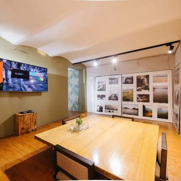 Old Quarter 6 Senses 3Br Hoan Kiem，位于河内的酒店