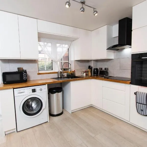 Primrose lodge cosy 2 bedroom house in a quiet，位于诺里奇的酒店