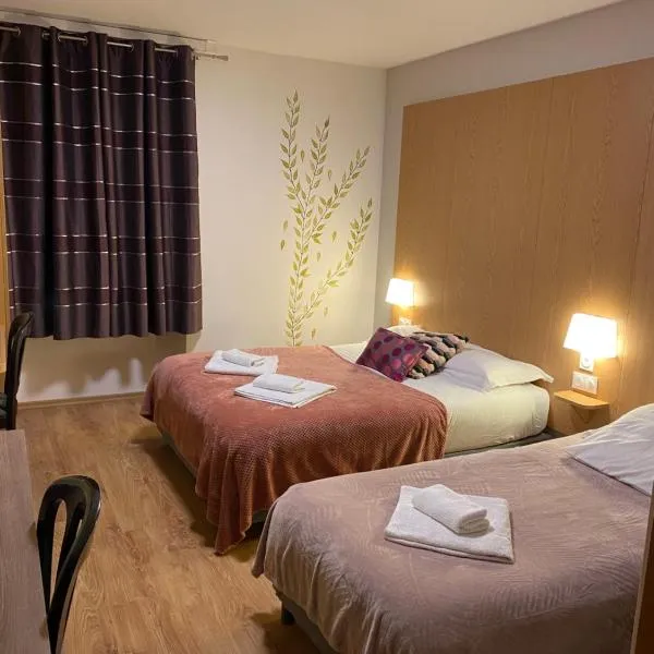 Hôtel Le Saint Amand，位于圣阿芒蒙特龙的酒店