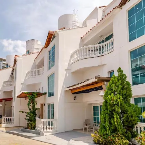 Habitaciones cerca al mar y airport，位于卡塔赫纳的酒店