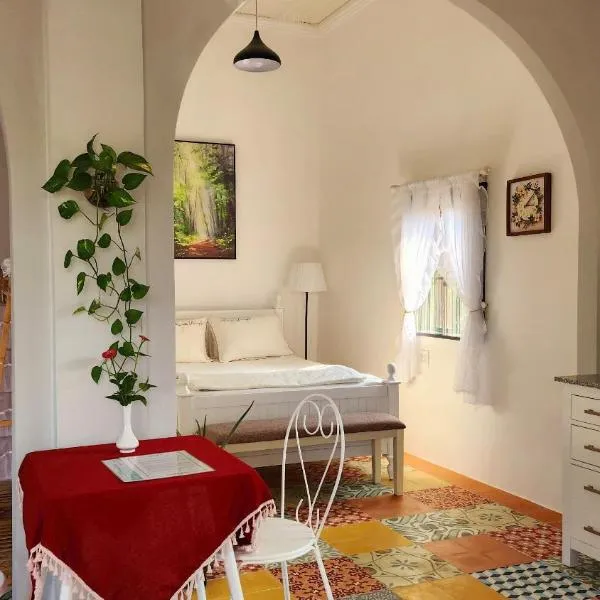 Du Yên Garden Of Blessings，位于Tân Phú的酒店