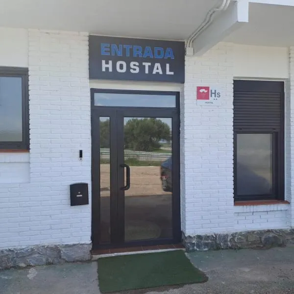 Hostal LA SIERRA，位于Herreruela de Oropesa的酒店