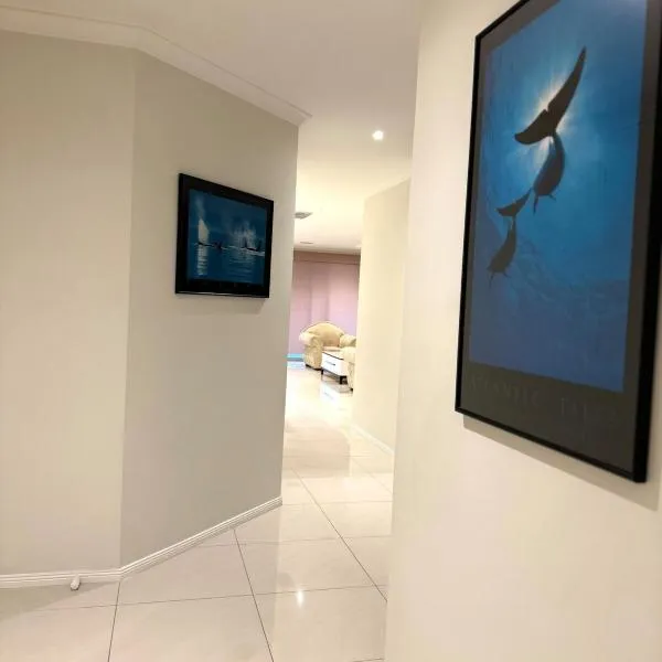 Home in Craigieburn，位于克莱基伯恩的酒店