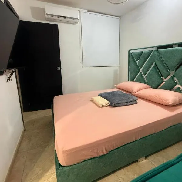 Hermoso apartamento 3 habitaciones，位于库库塔的酒店