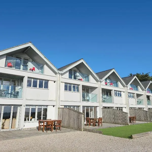 Falmouth Self Catering Lodges，位于法尔茅斯的酒店