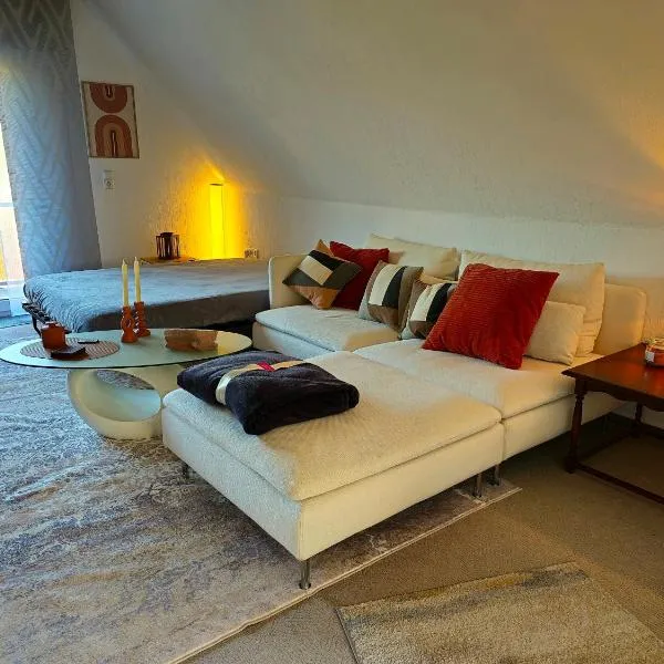 Gemütliche Dachgeschoßwohnung mit Balkon in Dortmund，位于多特蒙德的酒店