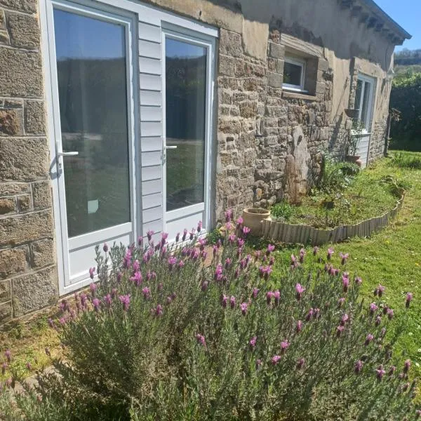 Bethesda Plouasne - family friendly B&B, countryside location，位于Plouasne的酒店