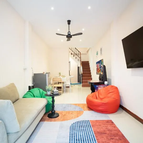 OH Homes - Samsen 12，位于曼谷的酒店