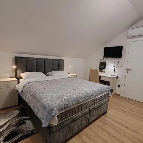 Rooms DM - Una，位于武科瓦尔的酒店