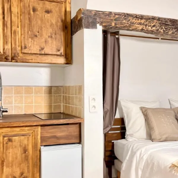 LE CHÊNE - Studio Provençal à Mougins - AC - Wifi - Parking Gratuit -，位于穆然的酒店