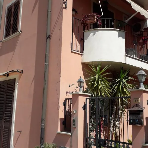 La Chiocciola Apartments，位于罗索利尼的酒店