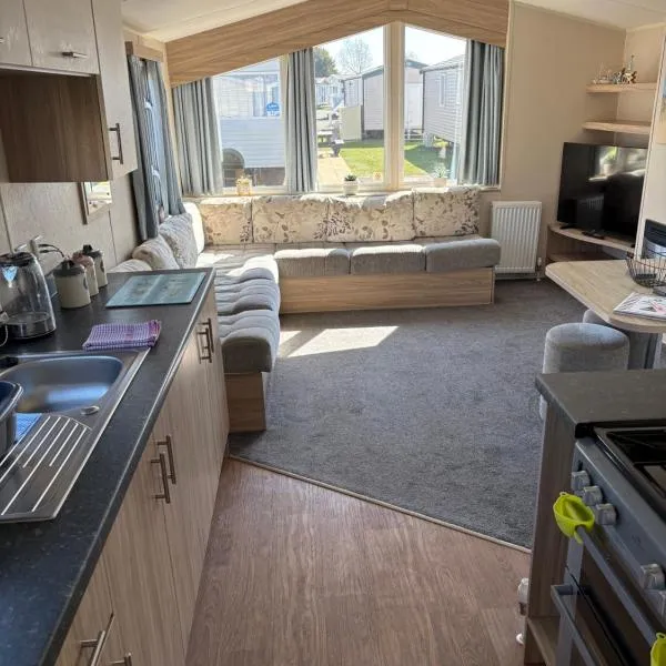 Karen's Caravan，位于大雅茅斯的酒店