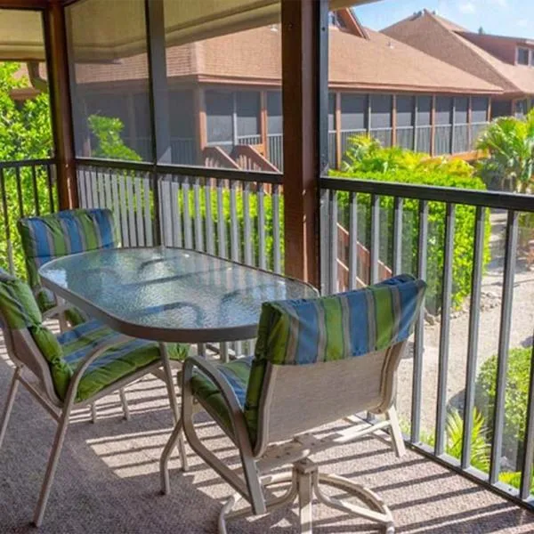 Stylish pet friendly beachside retreat on Sanibel Island - Signal Inn 01,位于萨尼贝尔的酒店