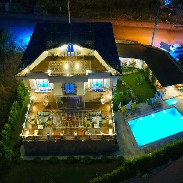 Cunda Rota Otel，位于艾瓦勒克的酒店