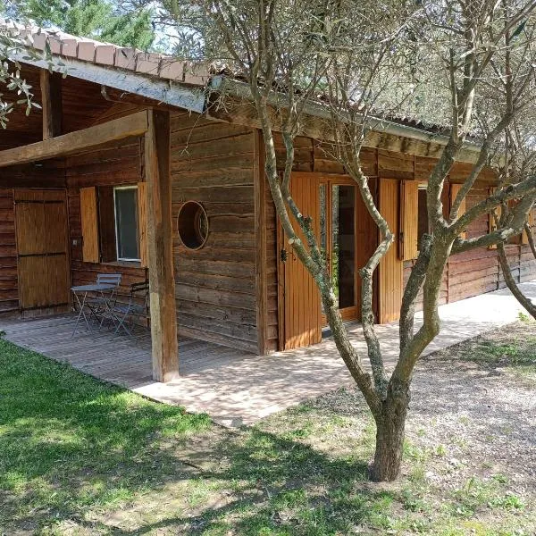 Le chalet des oliviers，位于Vézénobres的酒店