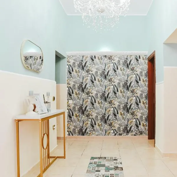 "ENCHANTED HOME" Residenza Indipendente con Solarium a 5 minuti dal PORTO，位于奇维塔韦基亚的酒店