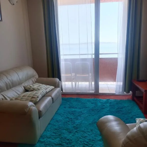 Departamento frente a playa Bellavista，位于托梅的酒店