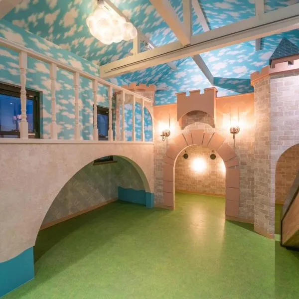 Japan Family & Kids Castle Hotel Tokyo，位于木更津的酒店