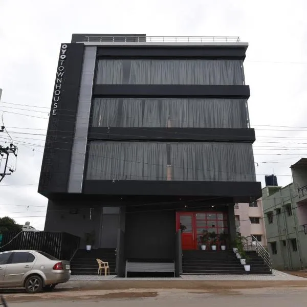 Townhouse Sarjapur Road Formerly Hotel Ace，位于班加罗尔的酒店